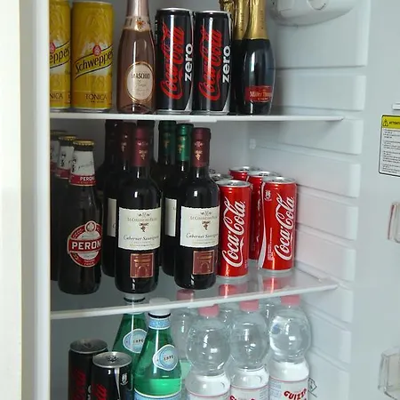 アイエロ　スイーツ　ミラノ ゲストハウス ミラノ