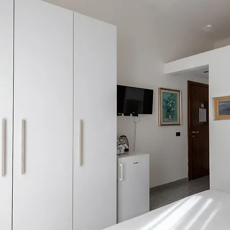 Aiello 게스트하우스 3*